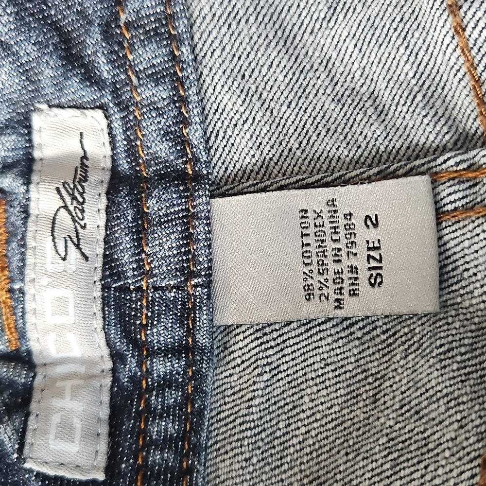Chico’s cropped denim capris dark wash button‑tab hem - Picture 5 of 6